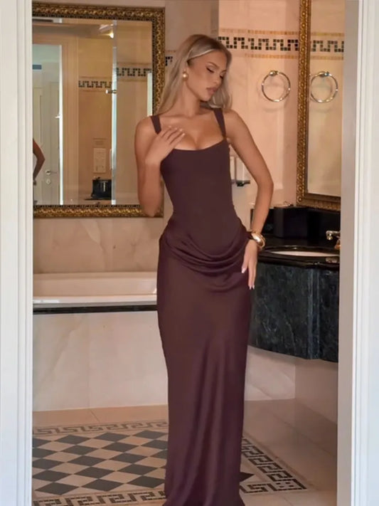 Vestido Mini Halter Sin Espalda | Plisado y Sensual | Verano 2026
