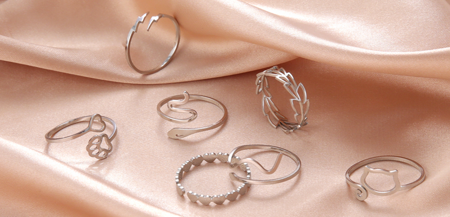 Anillo Ajustable de Corazón Geométrico | Acero Inoxidable