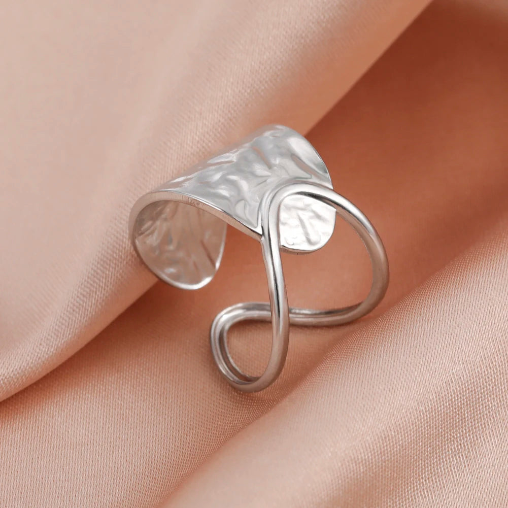 Anillo Ajustable de Corazón Geométrico | Acero Inoxidable