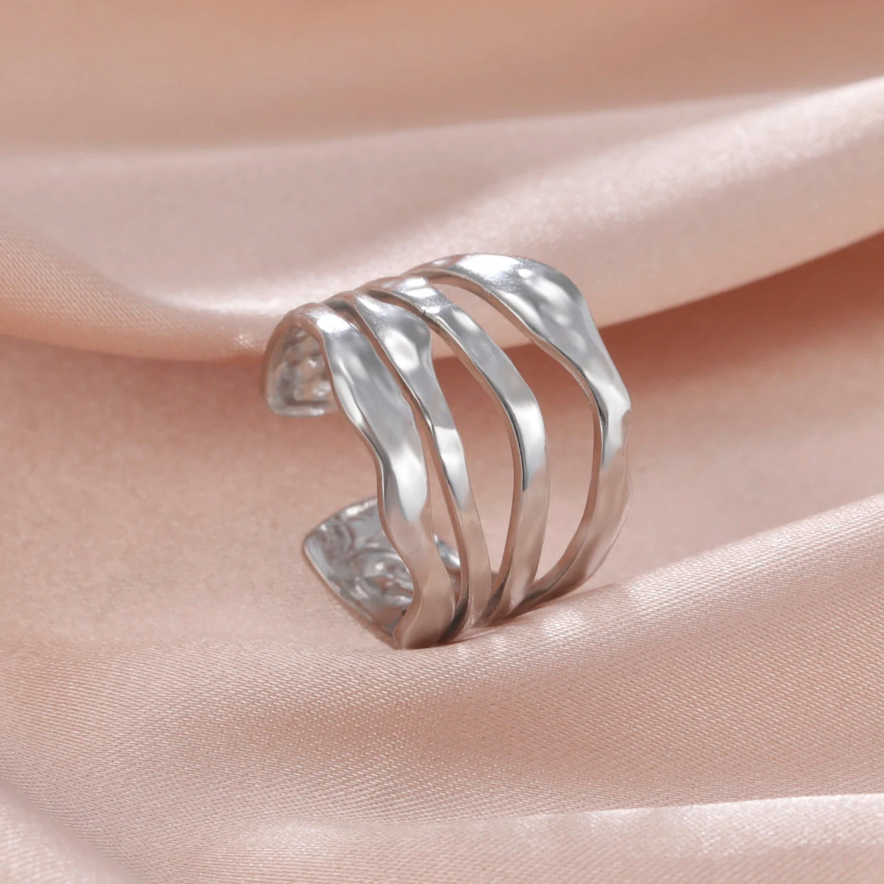 Anillo Ajustable de Corazón Geométrico | Acero Inoxidable