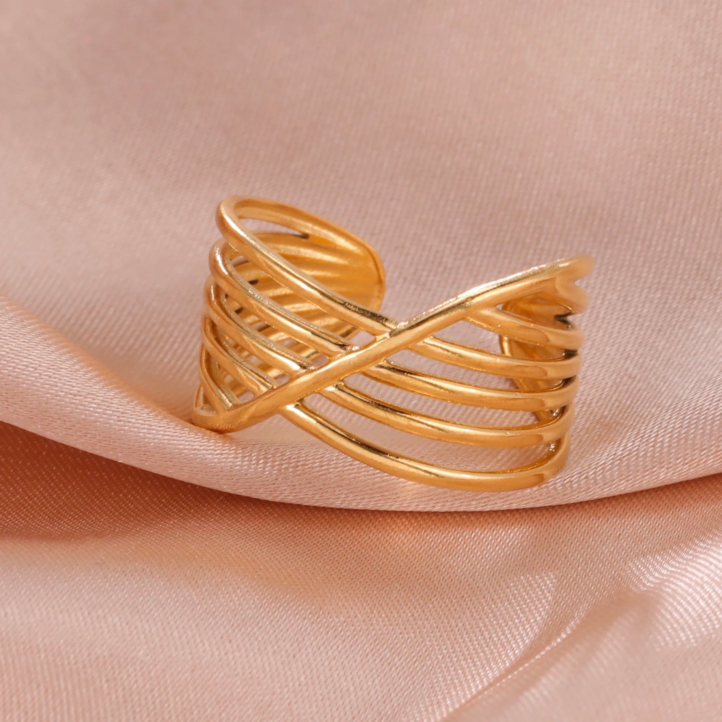 Anillo Ajustable de Corazón Geométrico | Acero Inoxidable