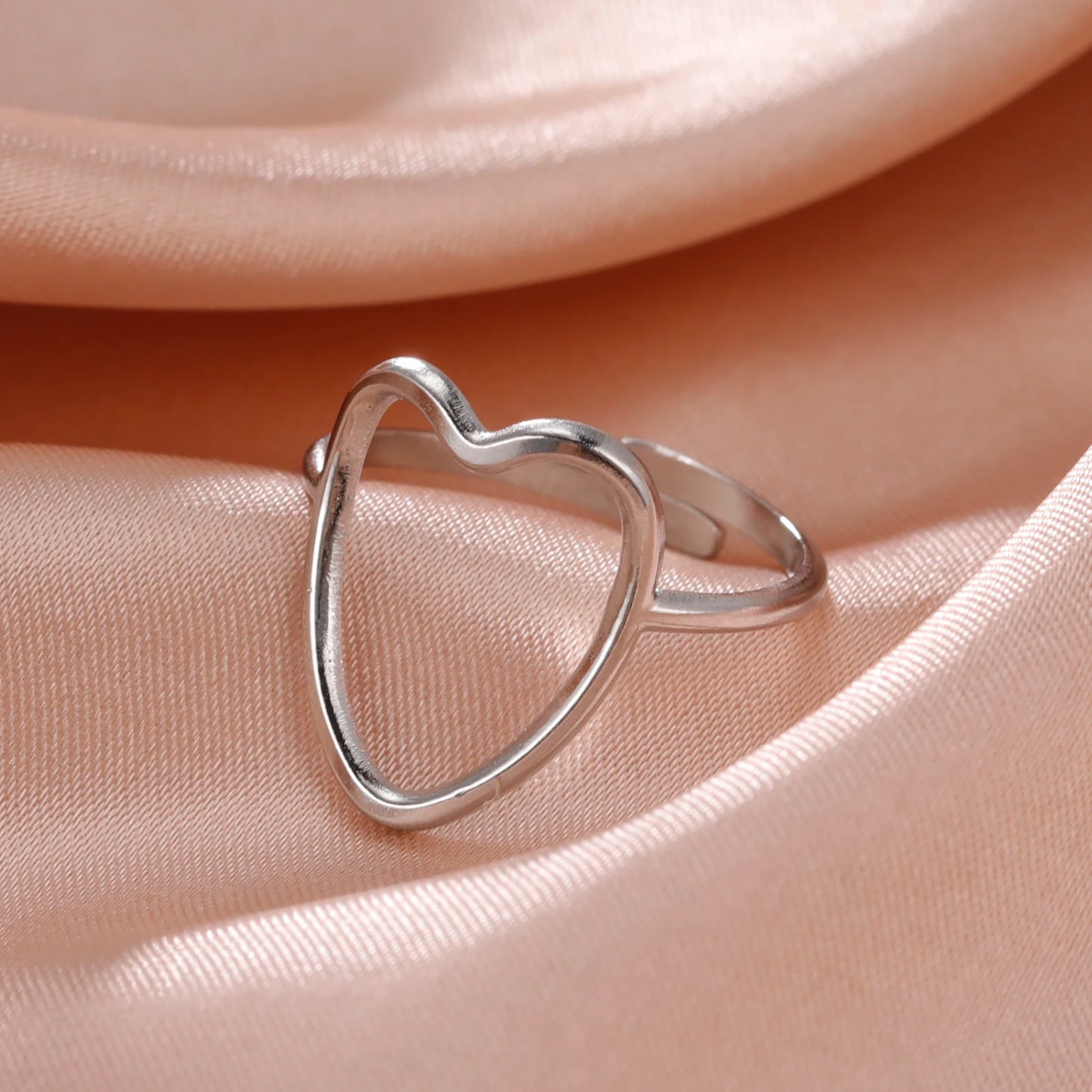 Anillo Ajustable de Corazón Geométrico | Acero Inoxidable