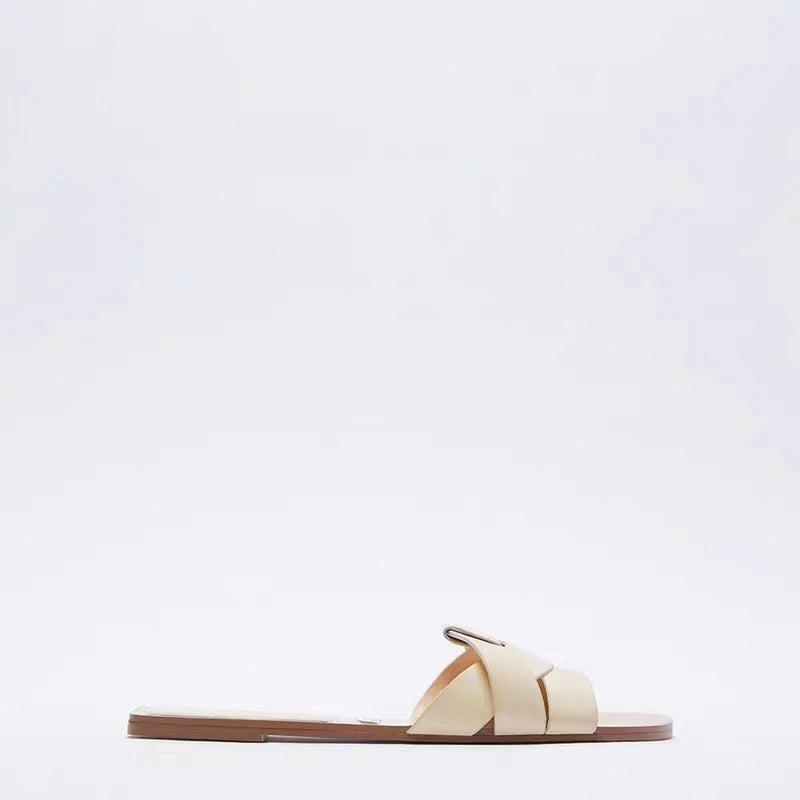 Sandalias Slide Trenzadas de Cuero — Elegancia sin esfuerzo
