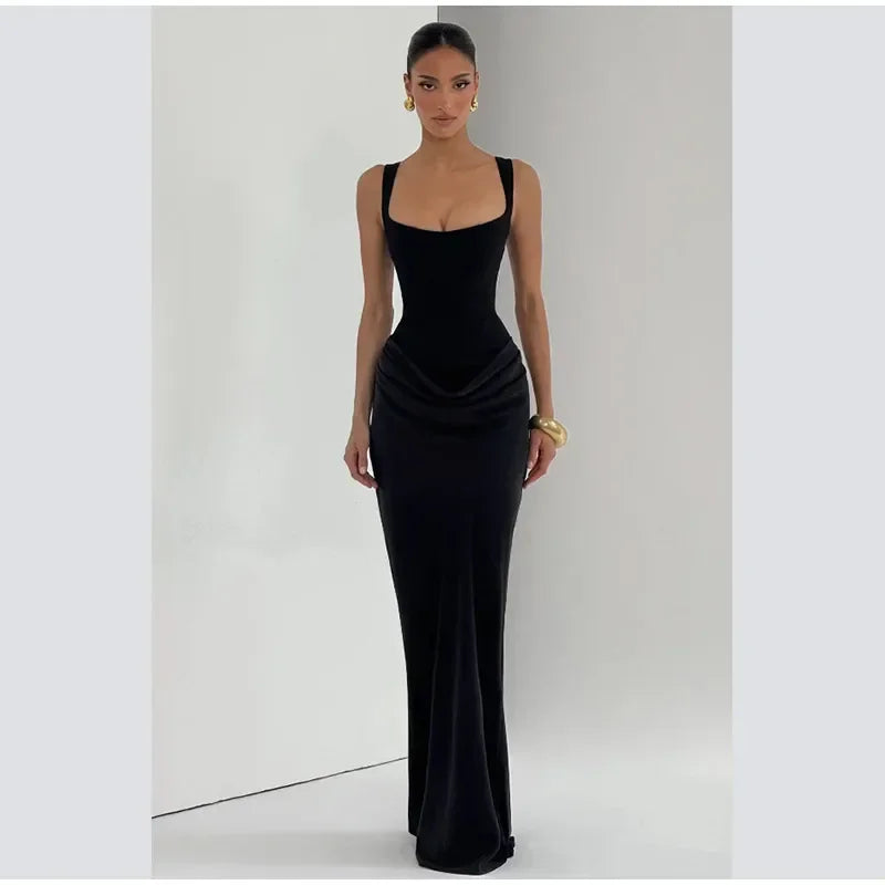 Vestido Mini Halter Sin Espalda | Plisado y Sensual | Verano 2026