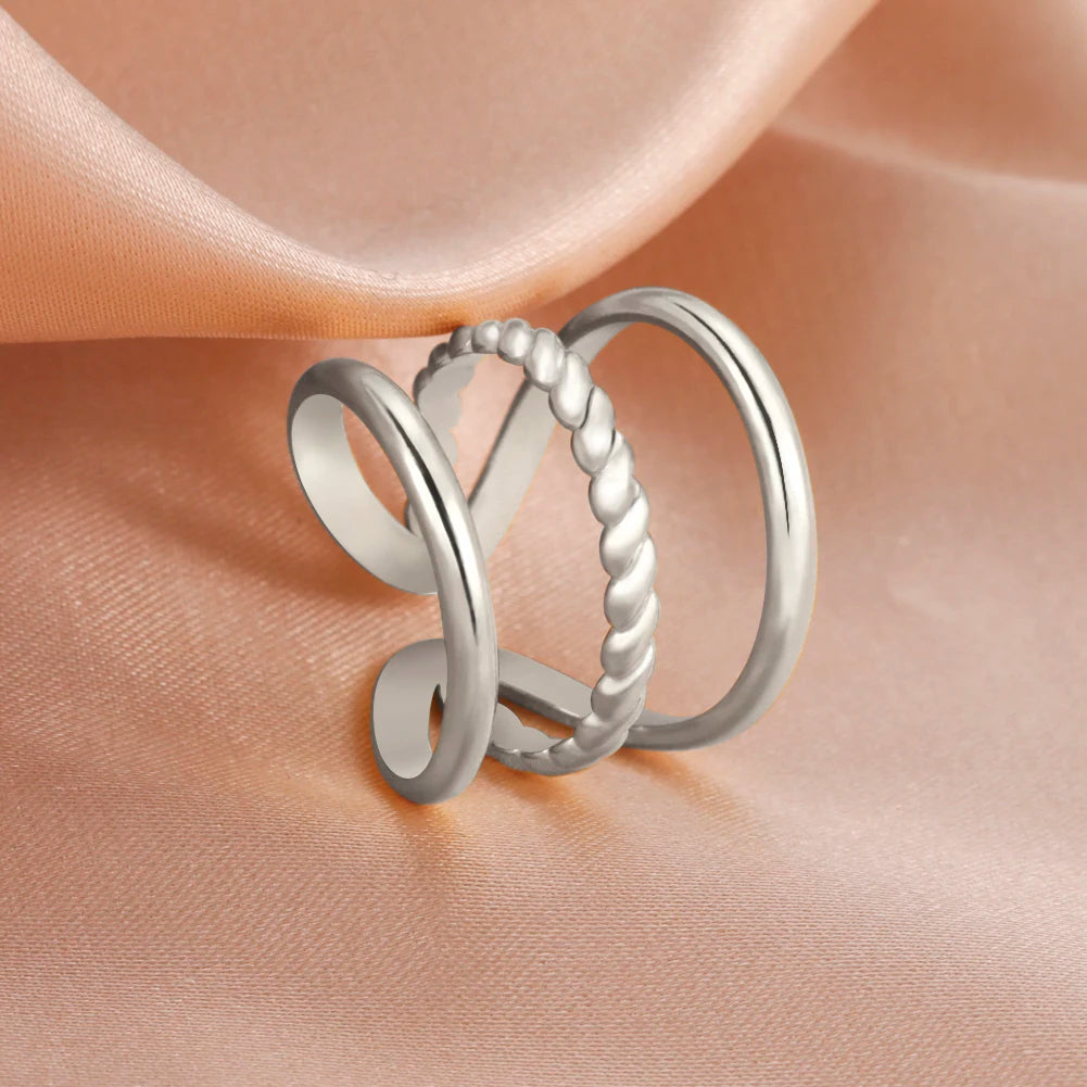 Anillo Ajustable de Corazón Geométrico | Acero Inoxidable