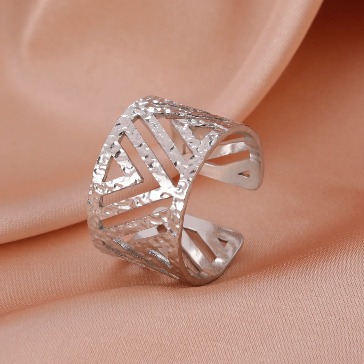 Anillo Ajustable de Corazón Geométrico | Acero Inoxidable