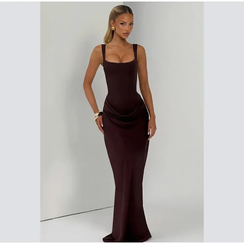 Vestido Mini Halter Sin Espalda | Plisado y Sensual | Verano 2026