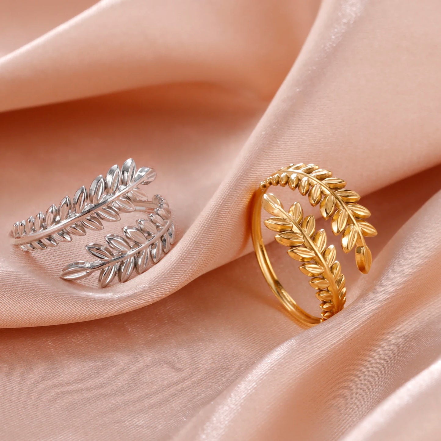 Anillo Ajustable de Corazón Geométrico | Acero Inoxidable