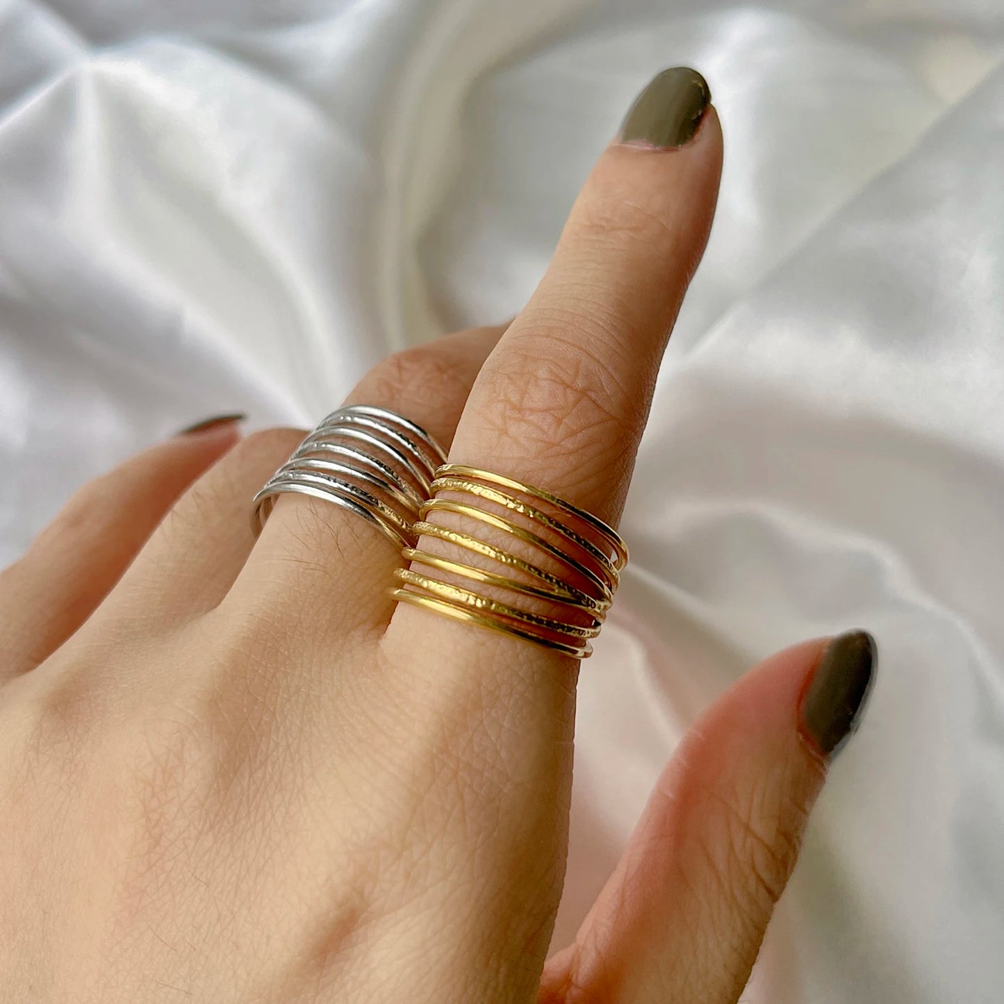 Anillo Ajustable de Corazón Geométrico | Acero Inoxidable